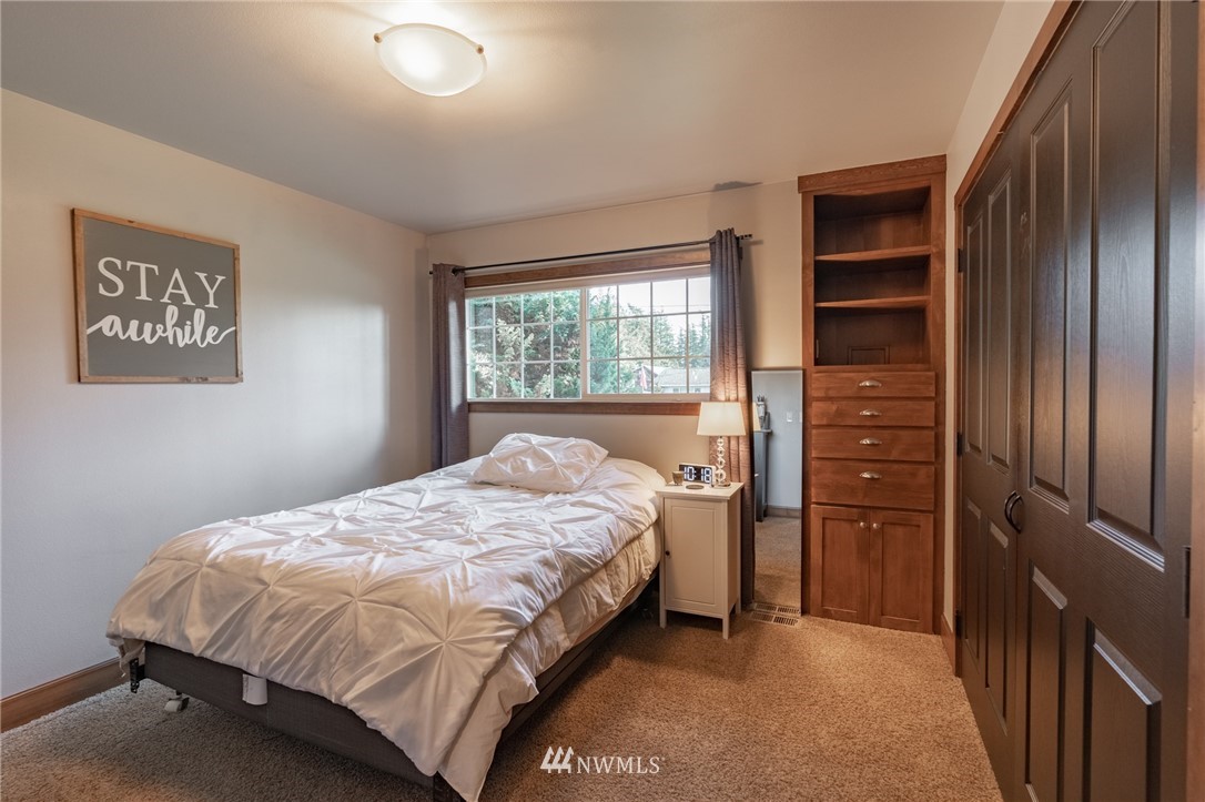 6929 Old Guide Road Lynden, WA 98264 - Photo 11 of 25