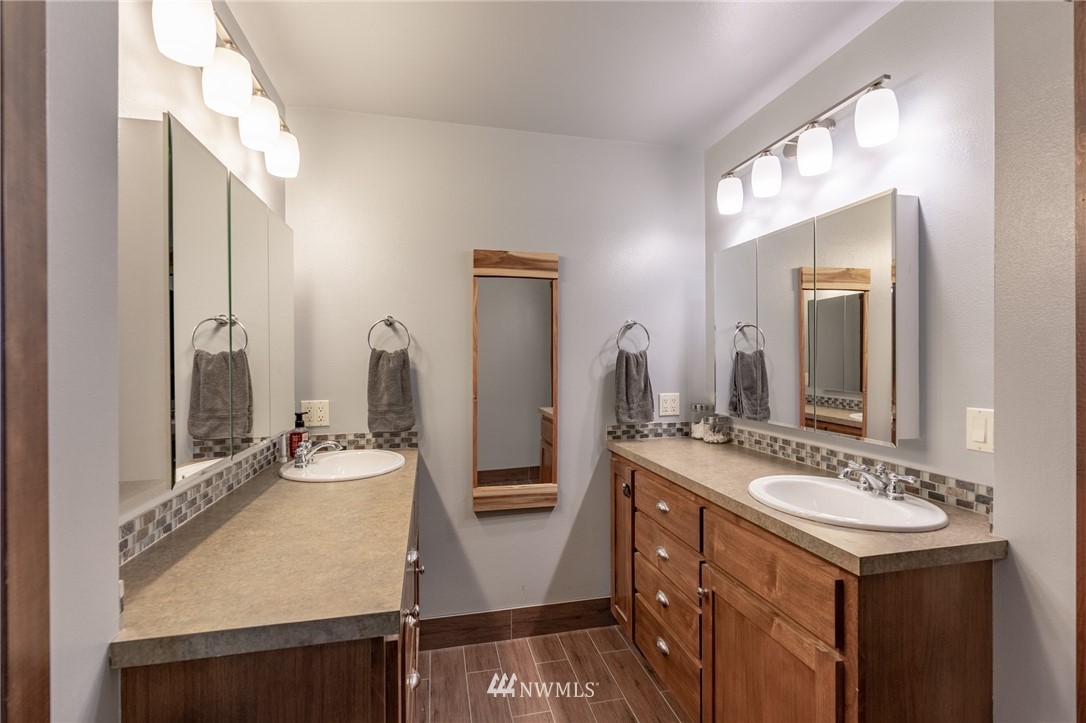 6929 Old Guide Road Lynden, WA 98264 - Photo 14 of 25