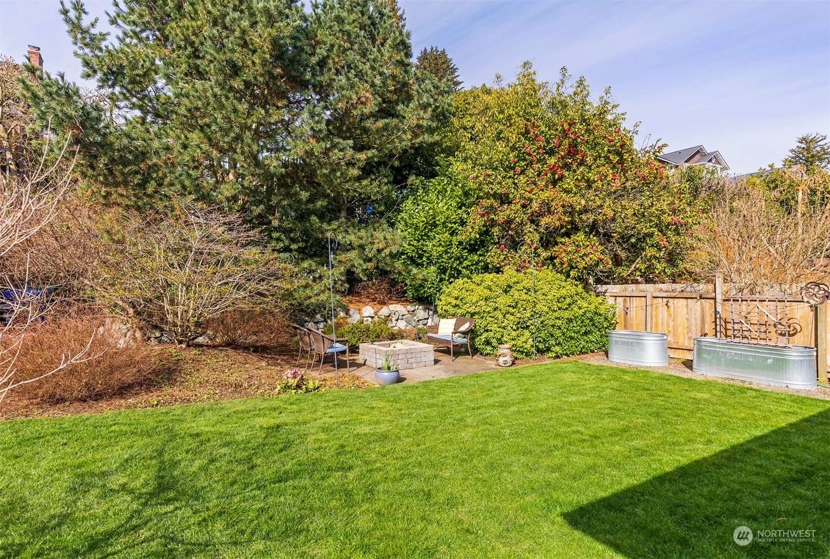 1505 35th Avenue South Seattle, WA 98144 - Photo 37 of 39 a view of a backyard with a garden