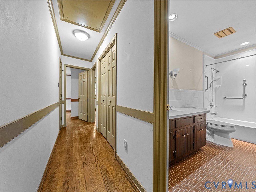9940 Trebeck Road North Chesterfield, VA 23236 - Photo 29 of 53 Hallway