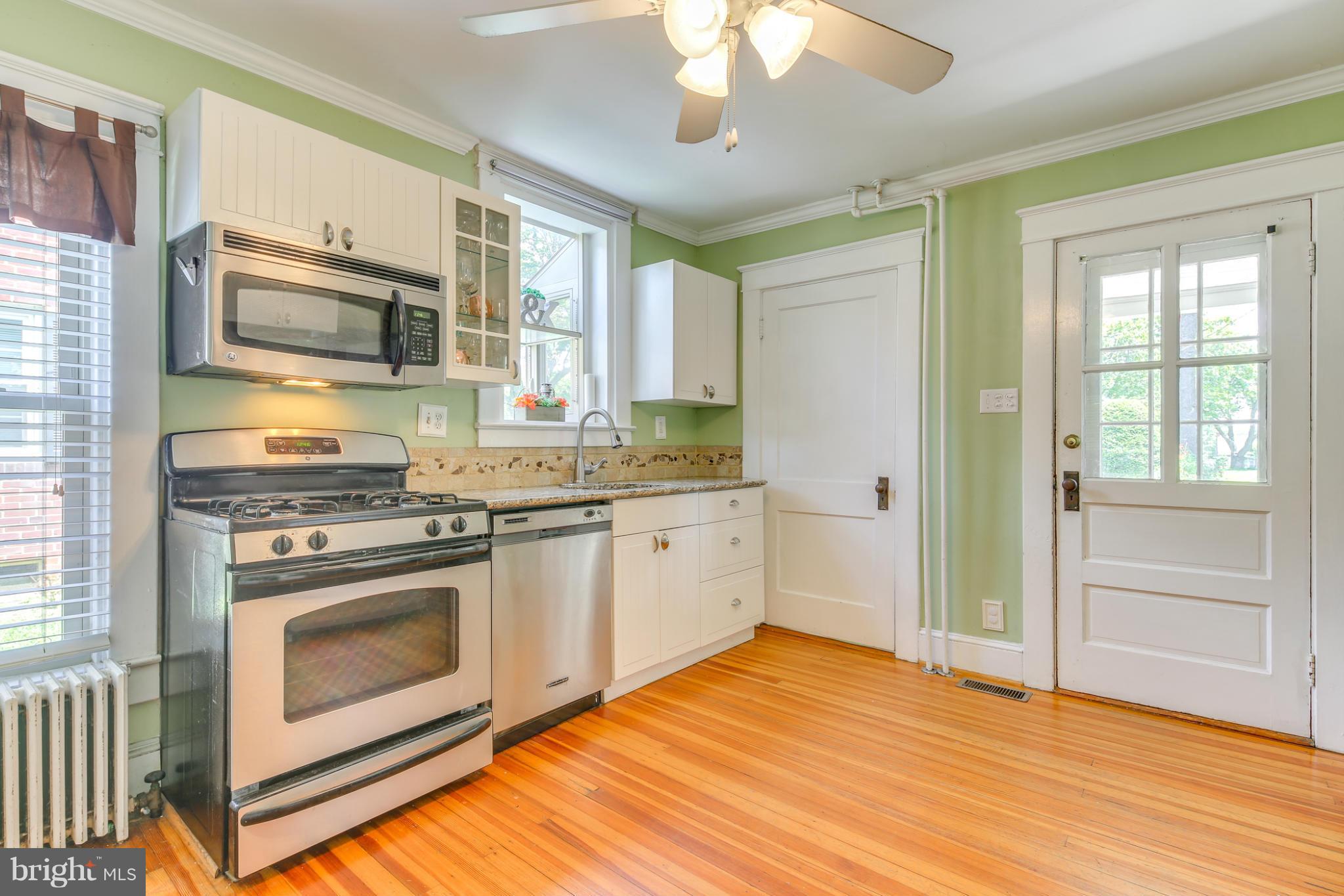 112 Hanover Road Reisterstown, MD 21136 - Photo 5 of 29 Kitchen