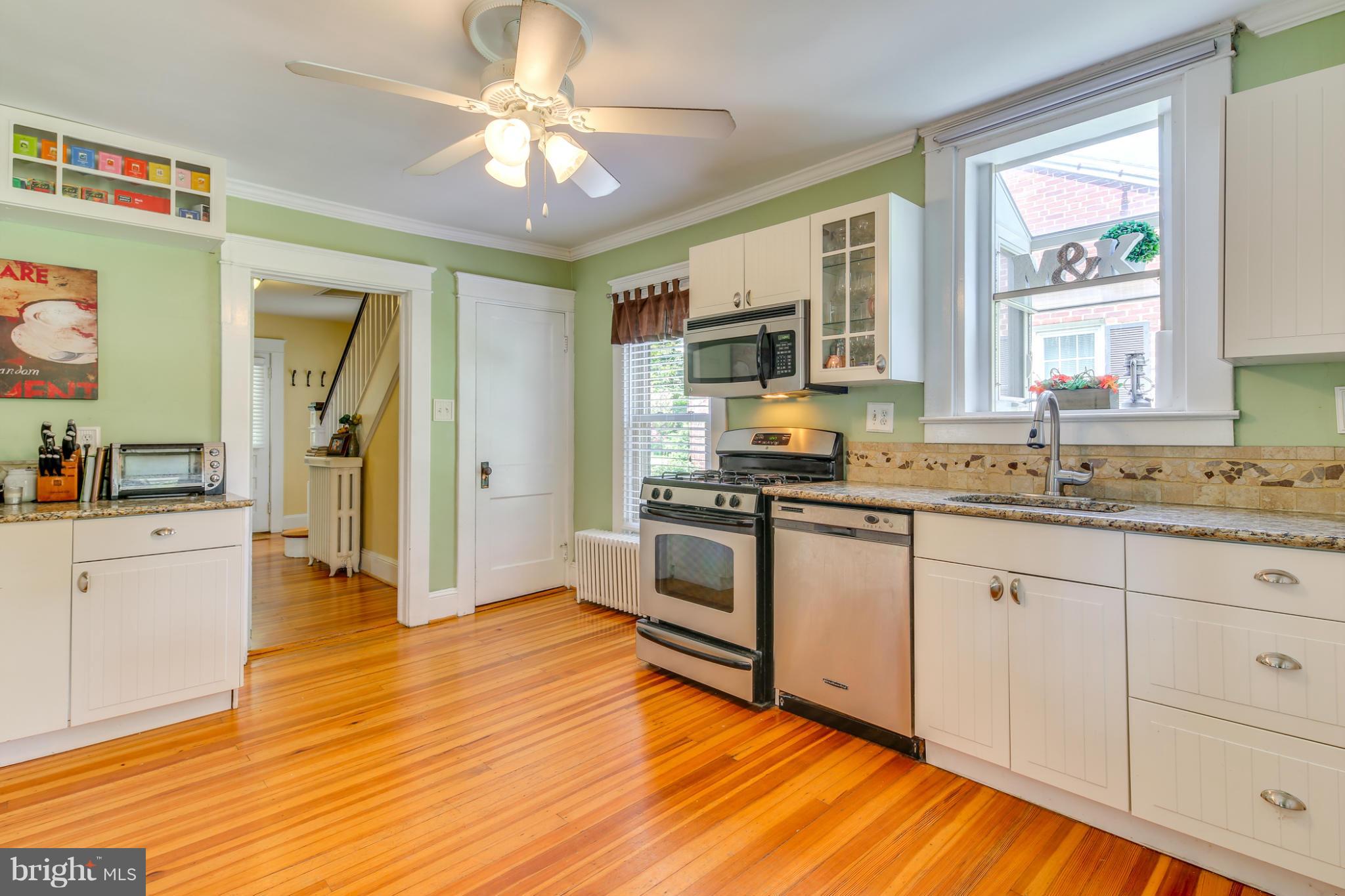 112 Hanover Road Reisterstown, MD 21136 - Photo 6 of 29 Kitchen