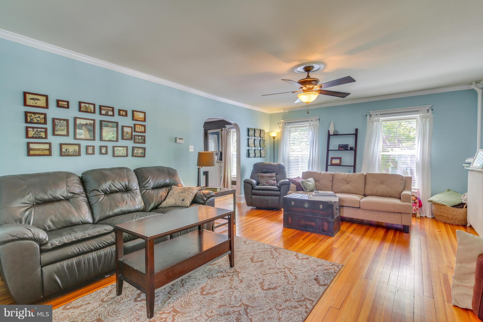112 Hanover Road Reisterstown, MD 21136 - Photo 8 of 29 Living Room
