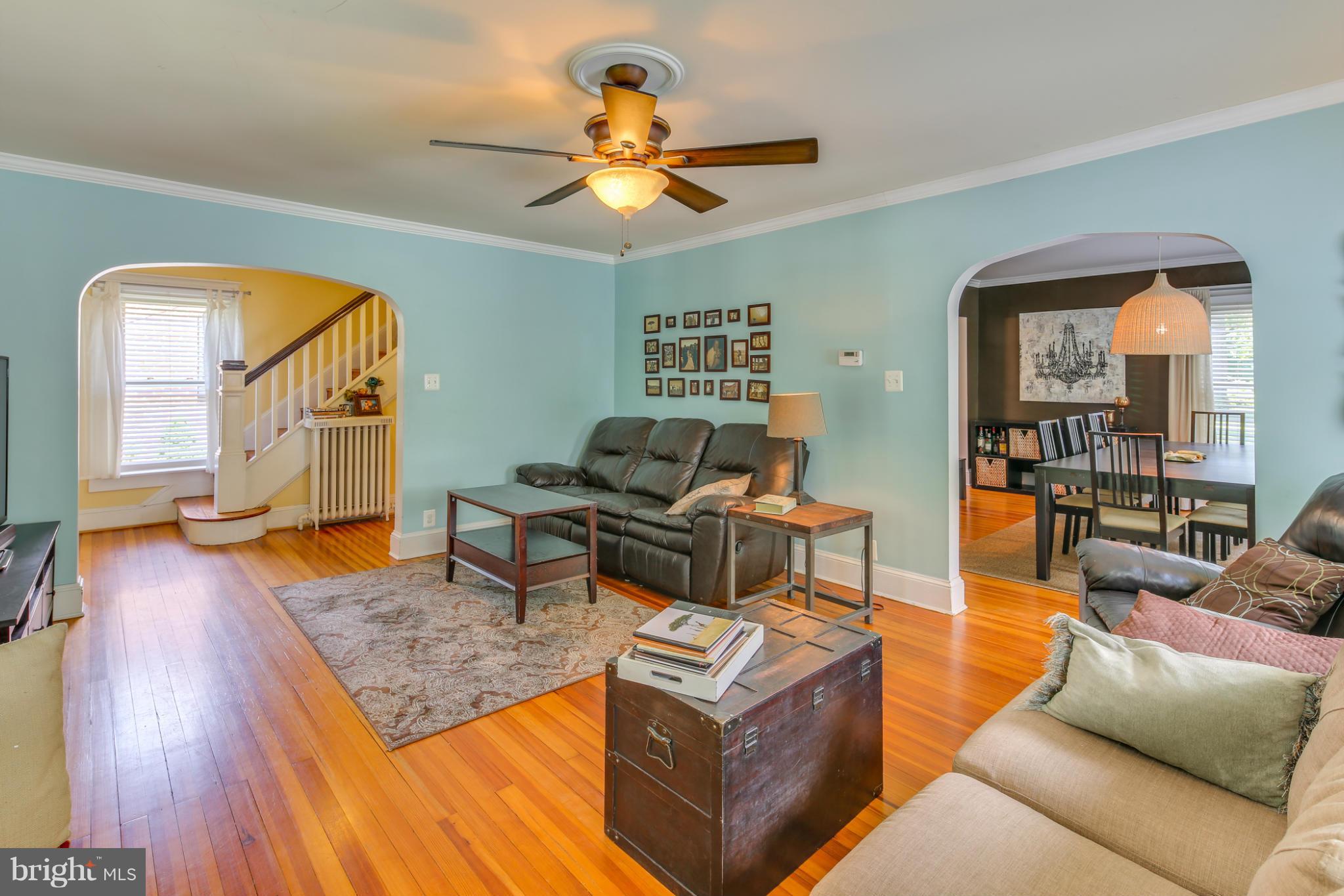 112 Hanover Road Reisterstown, MD 21136 - Photo 10 of 29 Living Room
