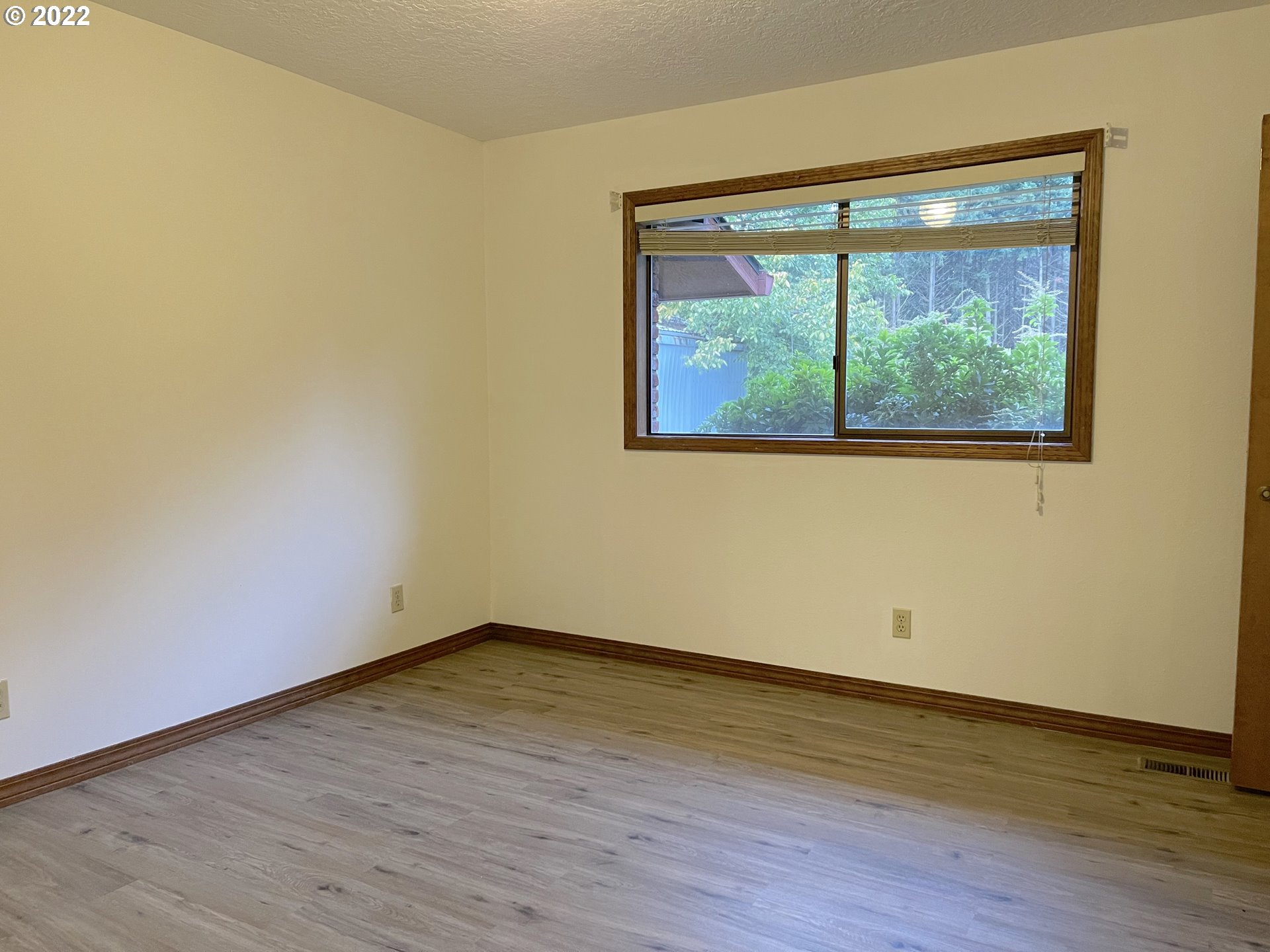 6624 Kinns Road Northeast Woodburn, OR 97071 - Photo 16 of 27 Gallery Image 16