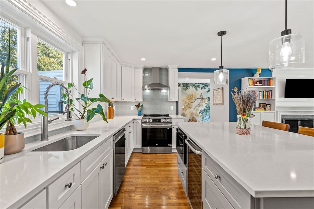 22 Shelton Road Swampscott, MA 01907 - Photo 5 of 32