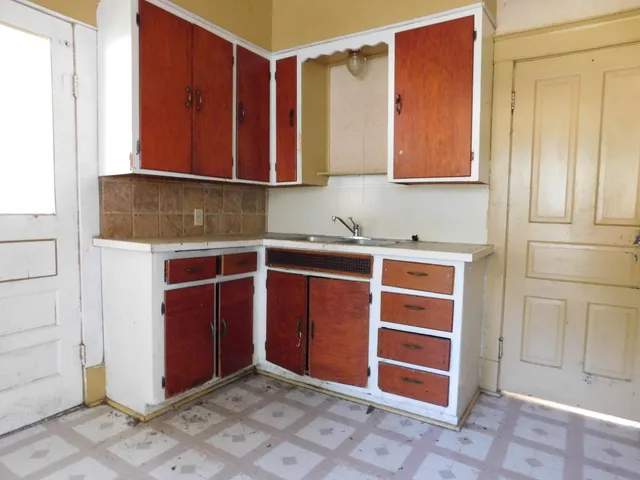 $92,000 | 210 Grove Street, Sturgis, MI 49091