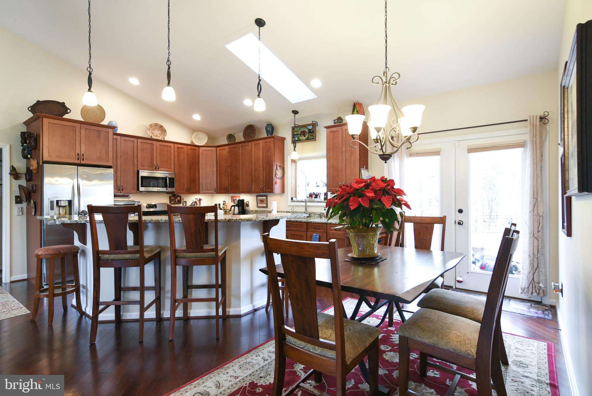 105 Azalea Road Colonial Beach, VA 22443 - Photo 12 of 37 Kitchen-Dining