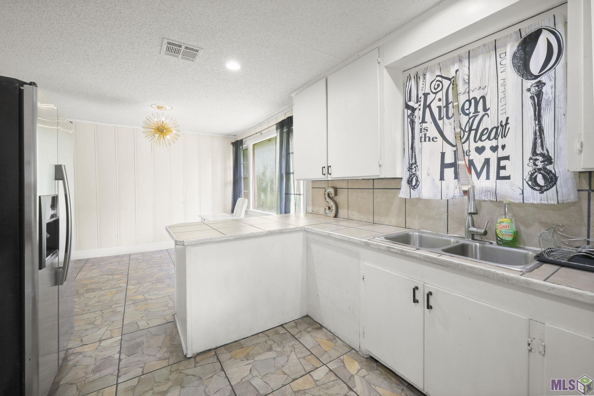 3533 Lone Oak Drive Baton Rouge, LA 70814 - Photo 9 of 17