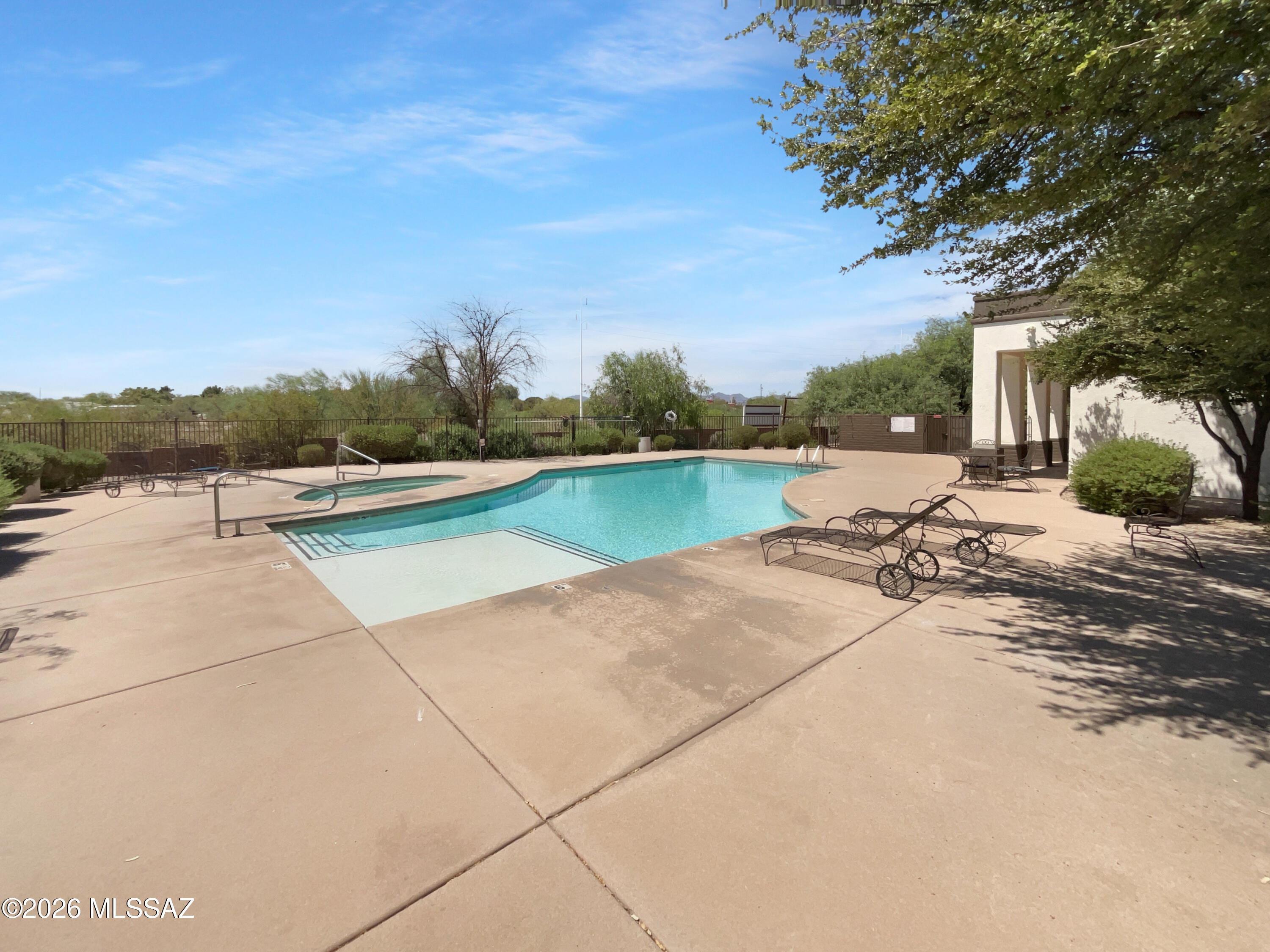 2016 East River Road, Unit 101 Tucson, AZ 85718 - Photo 14 of 15 processed-photo-13 (1)