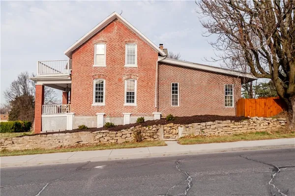 $279,000 | 601 Atchison Street, Atchison, KS 66002