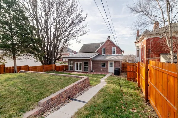 $279,000 | 601 Atchison Street, Atchison, KS 66002