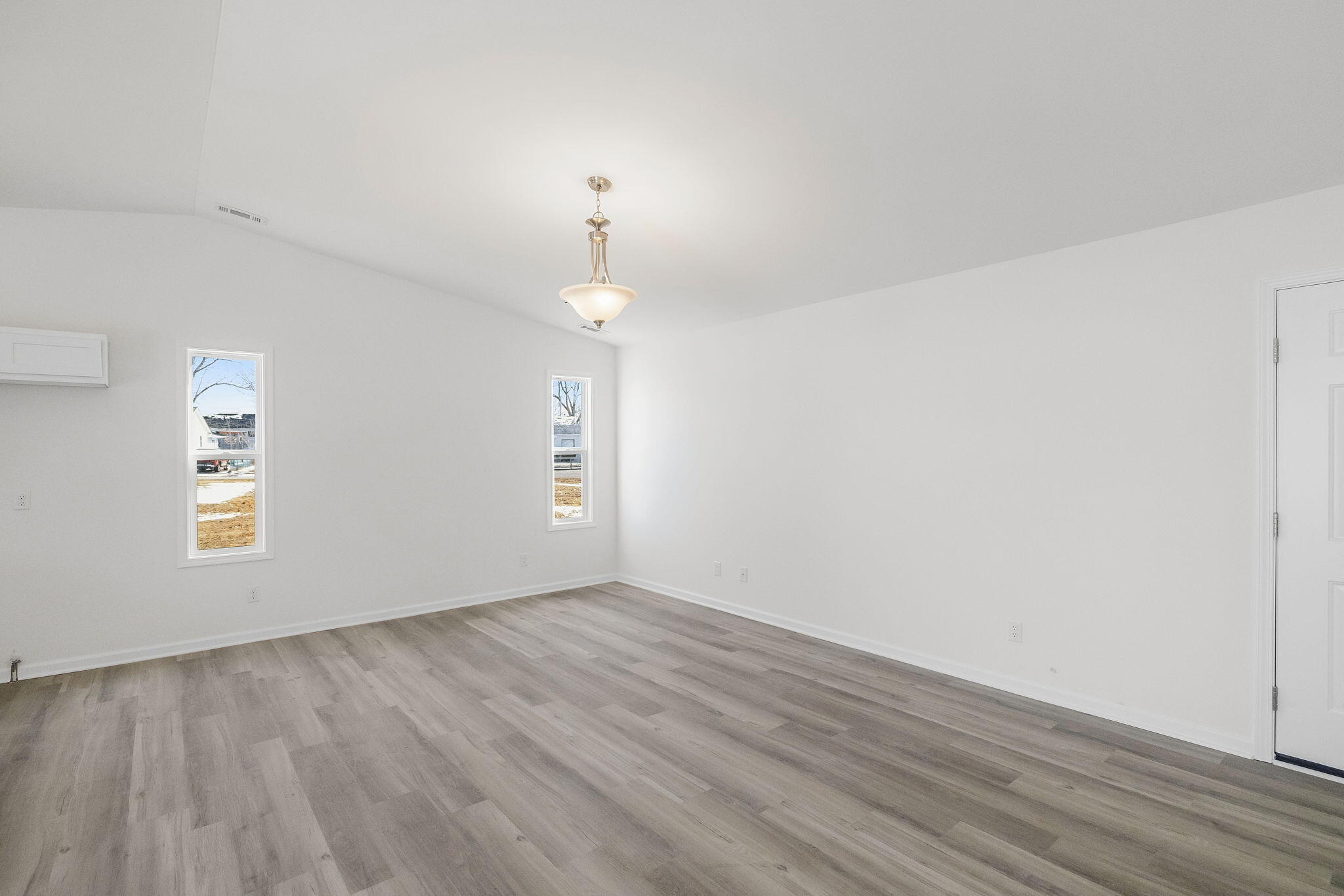 522 Oxford Road Kingsford Heights, IN 46346 - Photo 12 of 21 2048x1365
