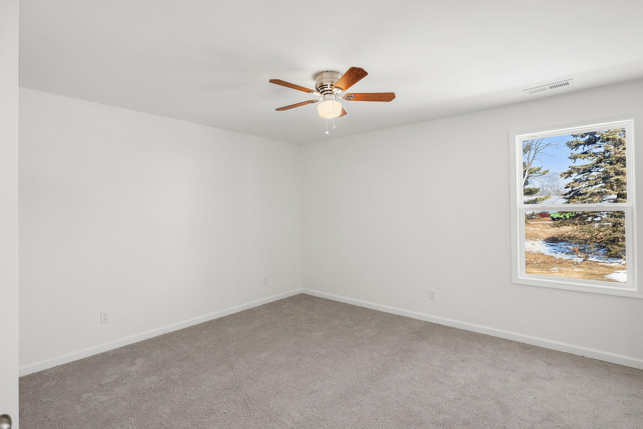 522 Oxford Road Kingsford Heights, IN 46346 - Photo 16 of 21 2048x1365