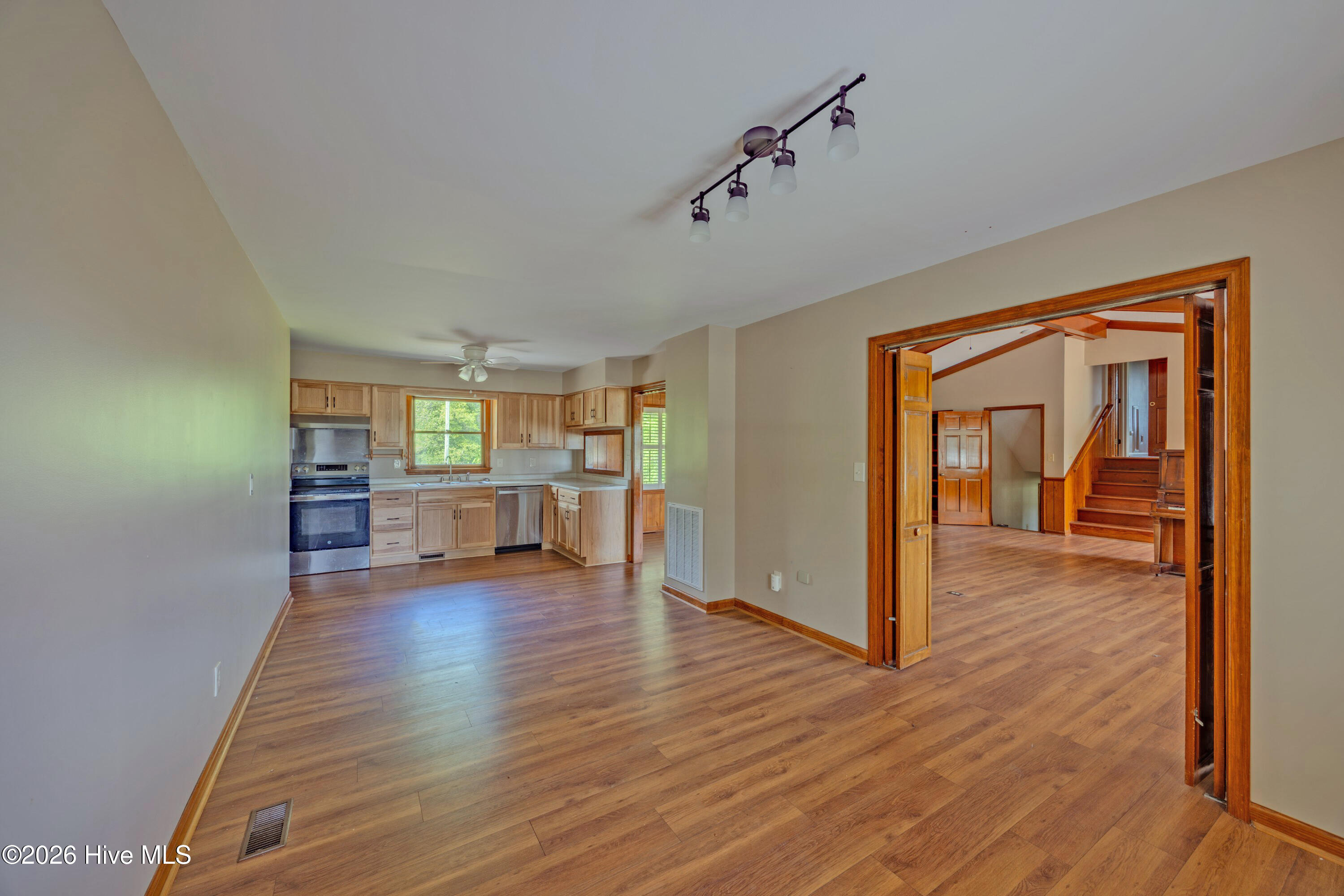 190 Halls Pond Road Rose Hill, NC 28458 - Photo 13 of 32 _K6A1264-HDR (Custom)