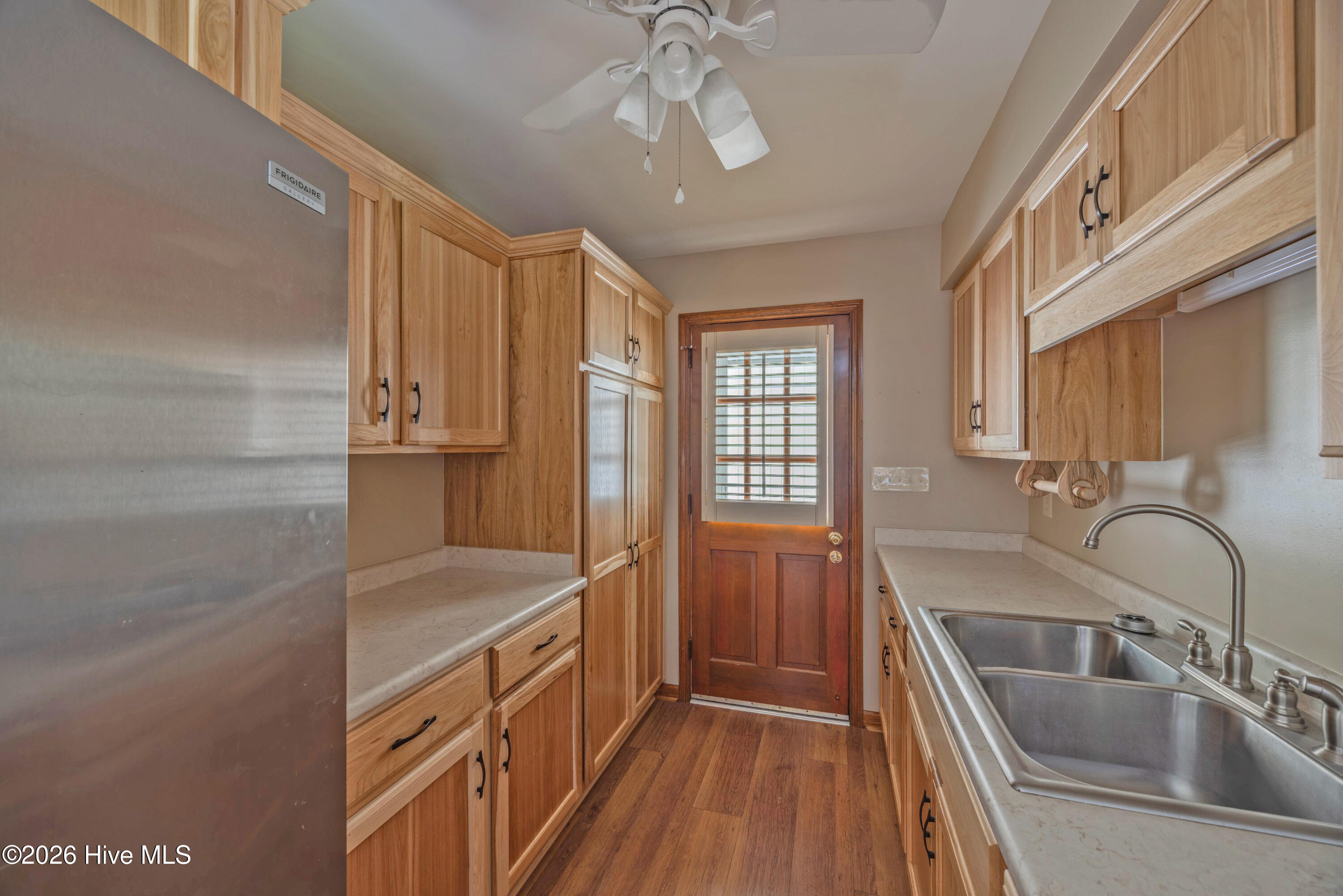 190 Halls Pond Road Rose Hill, NC 28458 - Photo 5 of 32 _K6A1248-HDR (Custom)