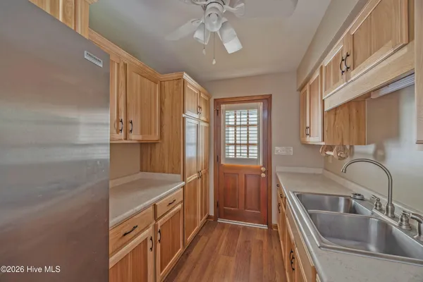 $250,000 | 190 Halls Pond Road, Rose Hill, NC 28458