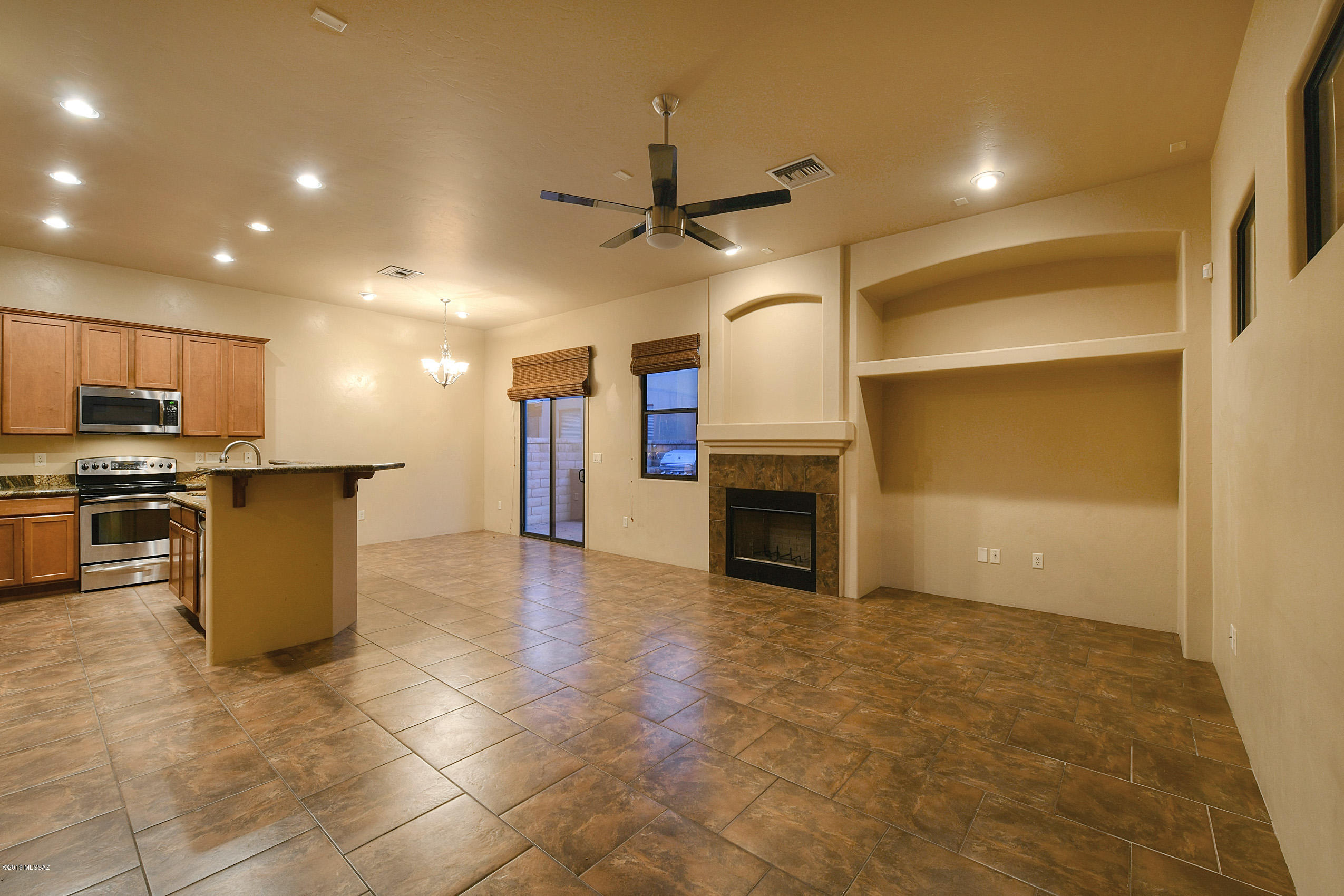 312 East Croydon Park Road Tucson, AZ 85704 - Photo 6 of 33