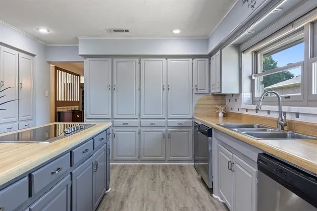 $1,100,000 | 1035 Harbor Drive, Kemp, TX 75143