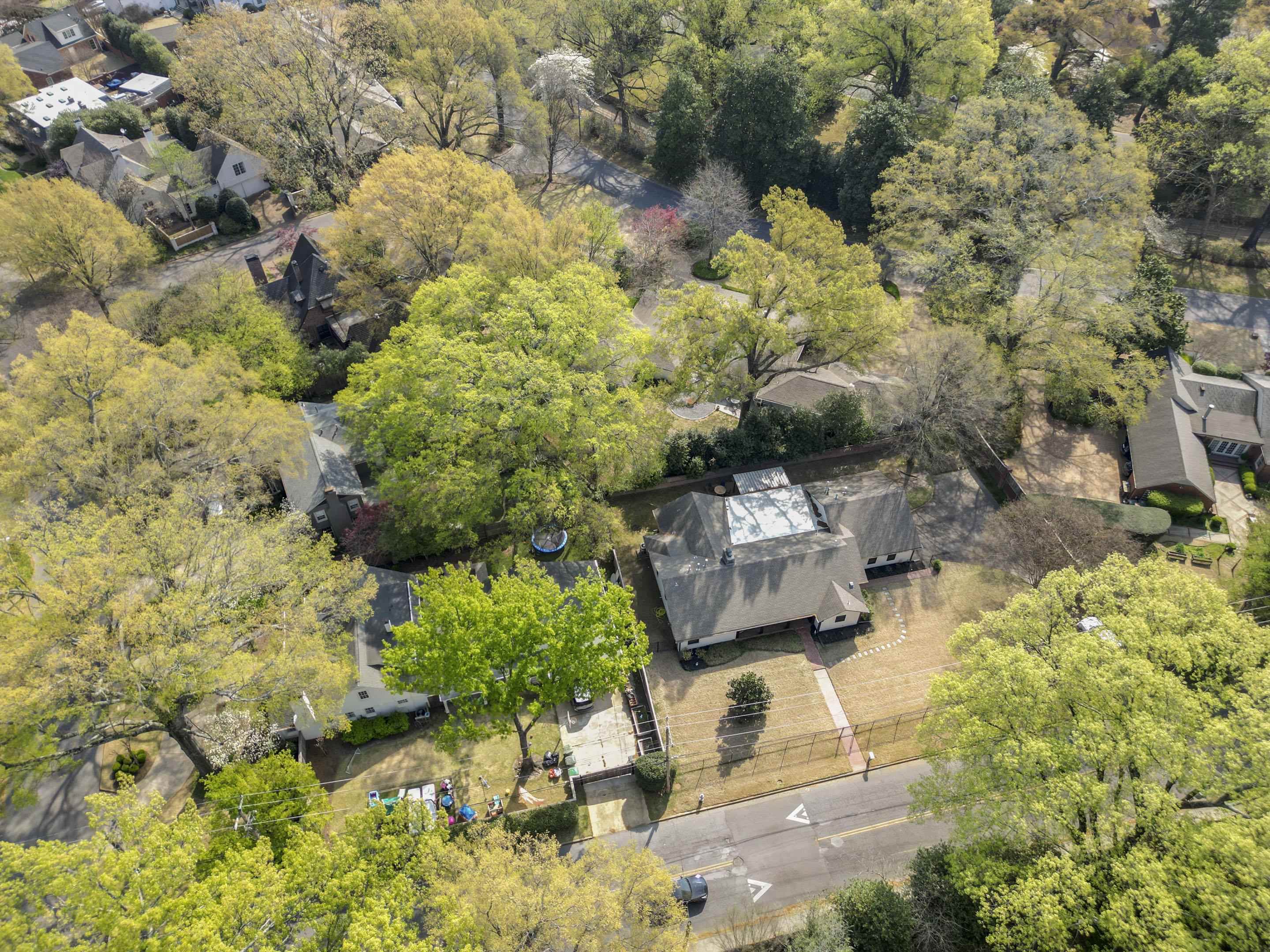 260 South Fenwick Road Memphis, TN 38111 - Photo 2 of 40