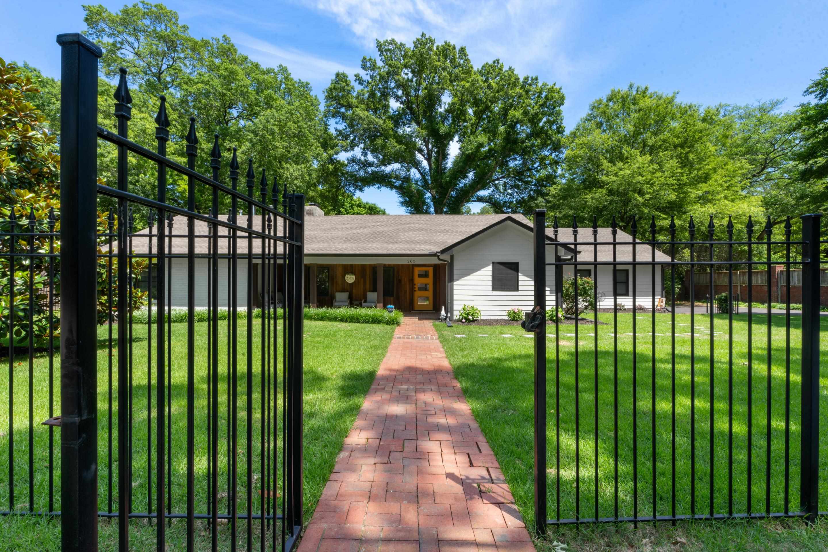 260 South Fenwick Road Memphis, TN 38111 - Photo 4 of 40