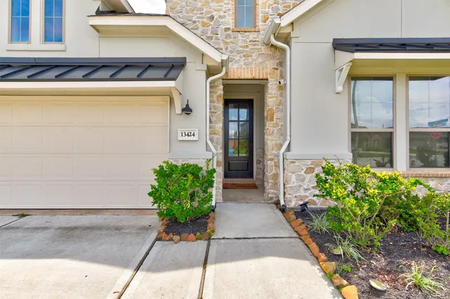 a view of house with outdoor space