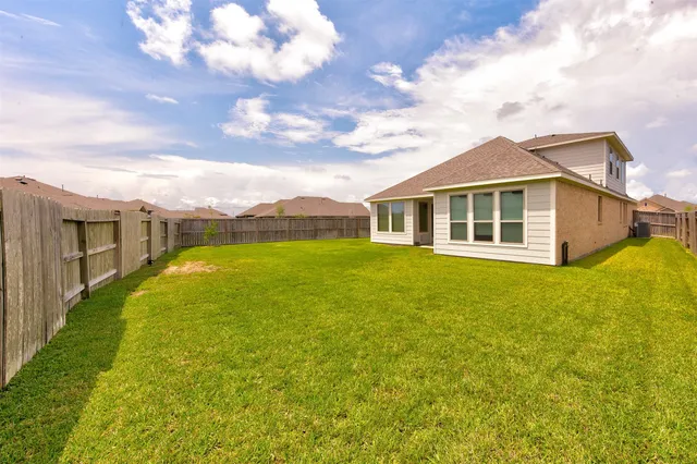 $3,000 | 13424 Diamond Reef Lane, La Marque, TX 77568