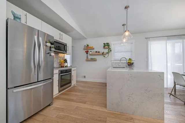 $2,500 | 1825 Northbrook Drive, Ann Arbor, MI 48103