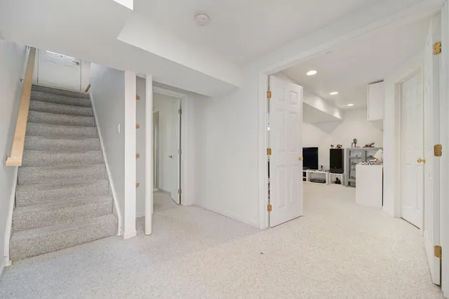 $2,500 | 1825 Northbrook Drive, Ann Arbor, MI 48103