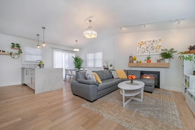 $2,500 | 1825 Northbrook Drive, Ann Arbor, MI 48103