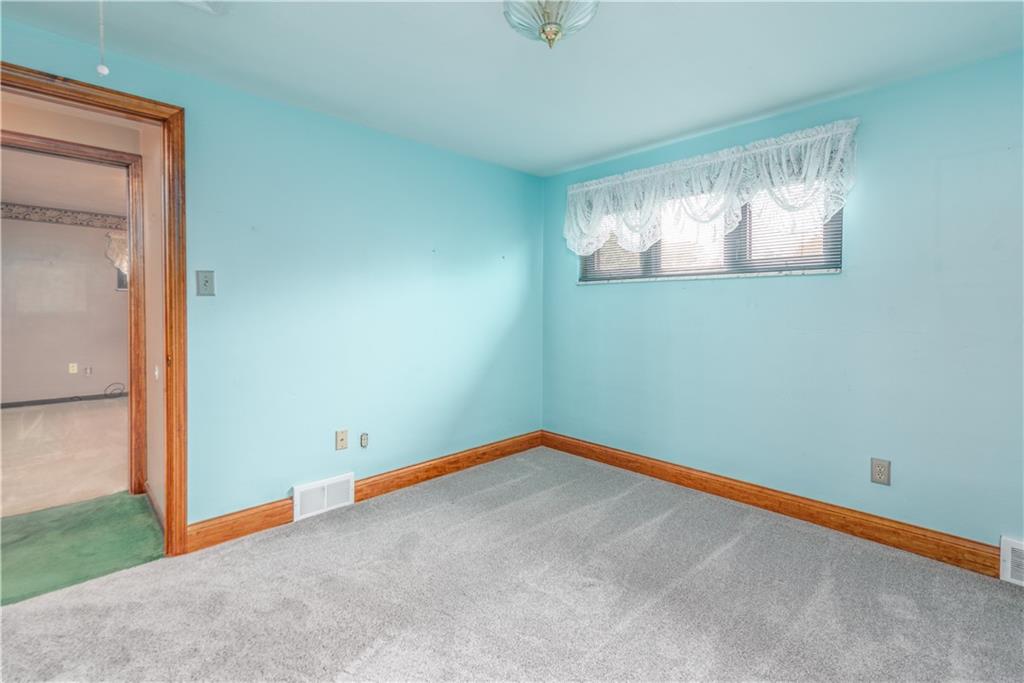 74 West Bruceton Road Pittsburgh, PA 15236 - Photo 18 of 25 Gallery Image 18
