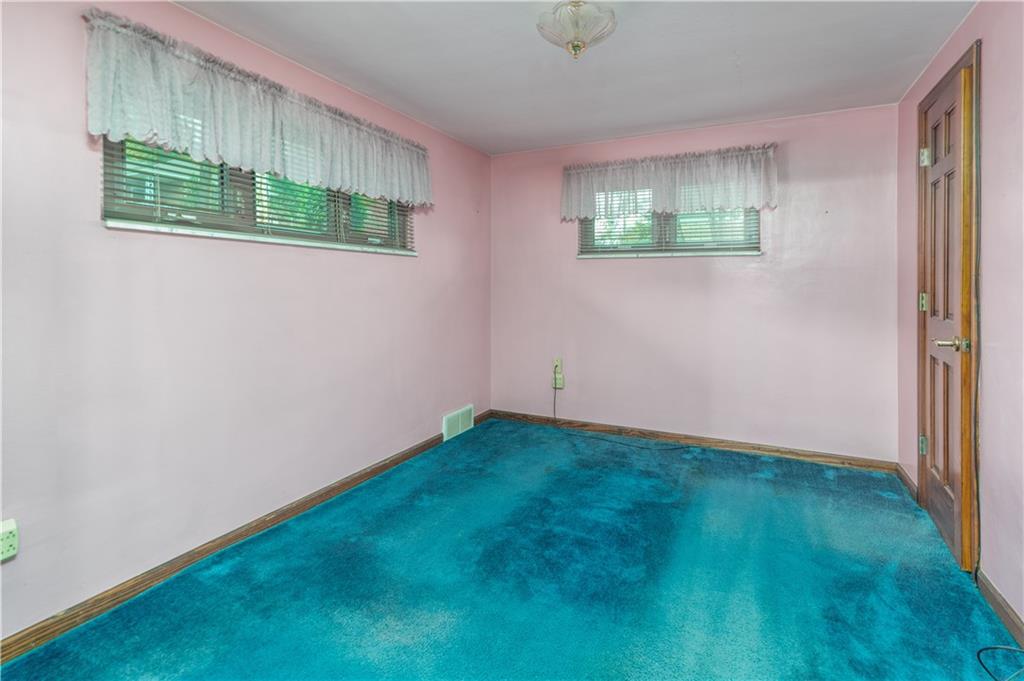 74 West Bruceton Road Pittsburgh, PA 15236 - Photo 19 of 25 Gallery Image 19
