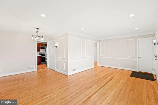 $695,000 | 1600 Oaklawn Court, Silver Spring, MD 20903