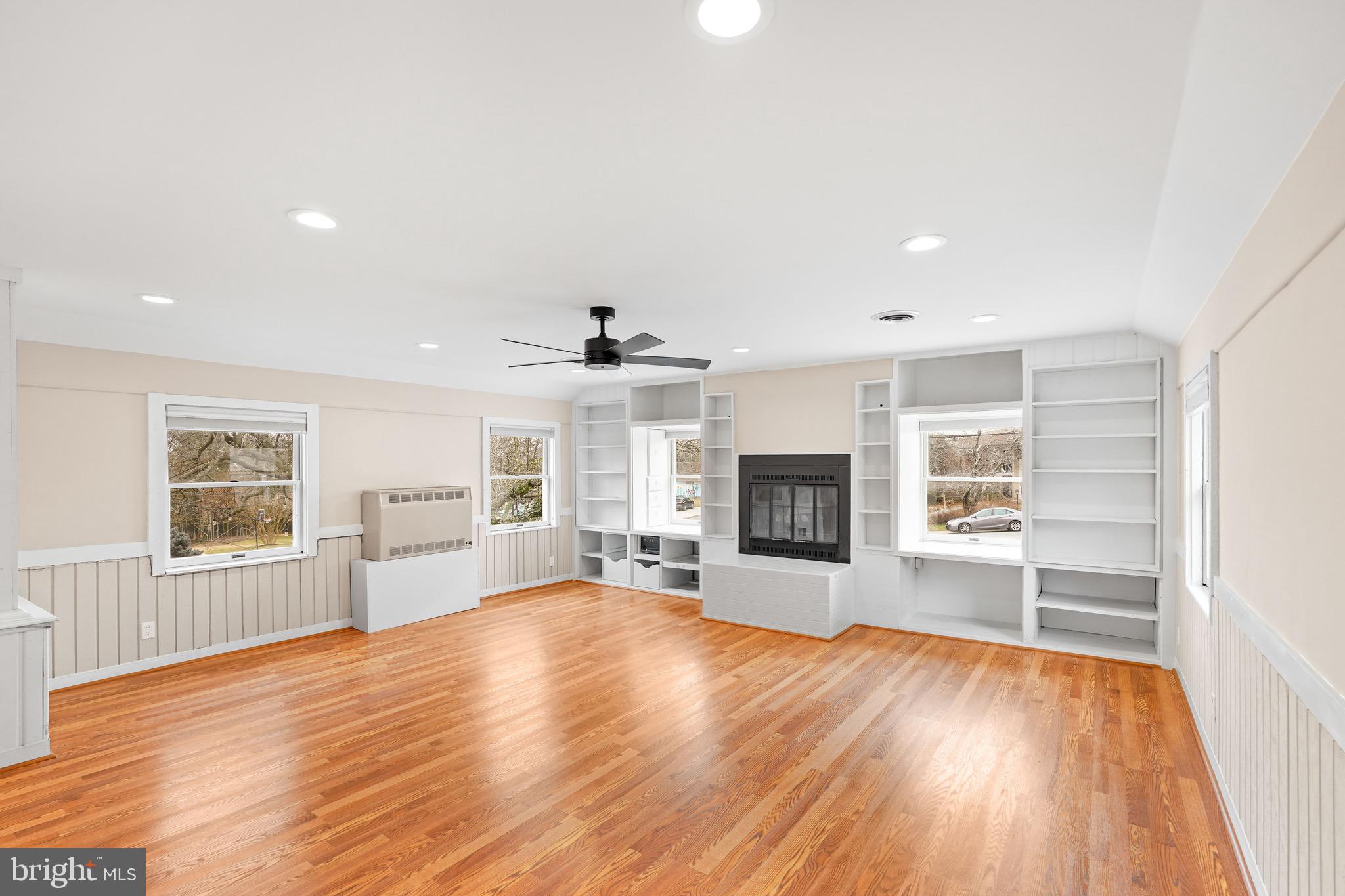 1600 Oaklawn Court Silver Spring, MD 20903 - Photo 16 of 62 Family Room
