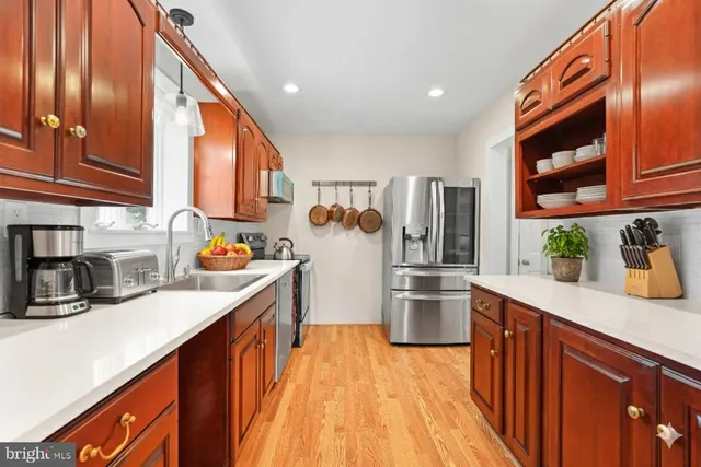 $695,000 | 1600 Oaklawn Court, Silver Spring, MD 20903