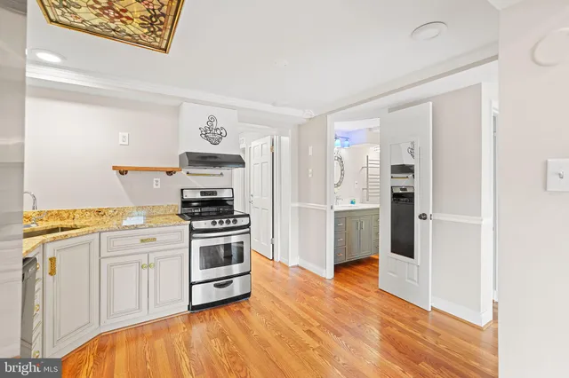 $695,000 | 1600 Oaklawn Court, Silver Spring, MD 20903