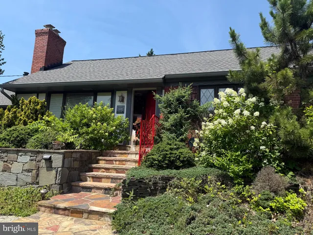 $695,000 | 1600 Oaklawn Court, Silver Spring, MD 20903