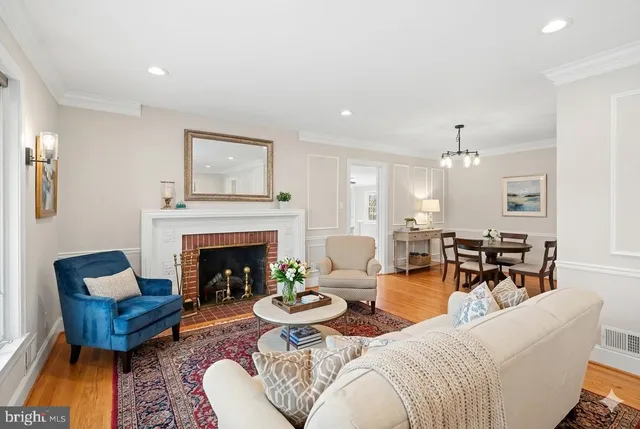 $695,000 | 1600 Oaklawn Court, Silver Spring, MD 20903