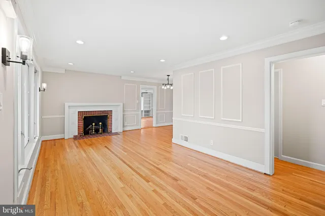 $695,000 | 1600 Oaklawn Court, Silver Spring, MD 20903