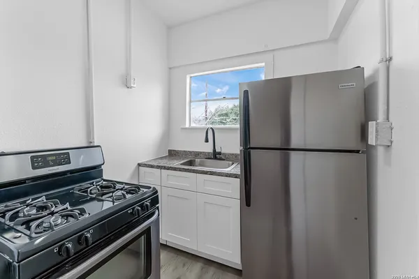 $700 | 146 Fairview Avenue, Unit 23, San Antonio, TX 78223