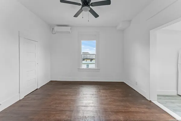 $700 | 146 Fairview Avenue, Unit 23, San Antonio, TX 78223