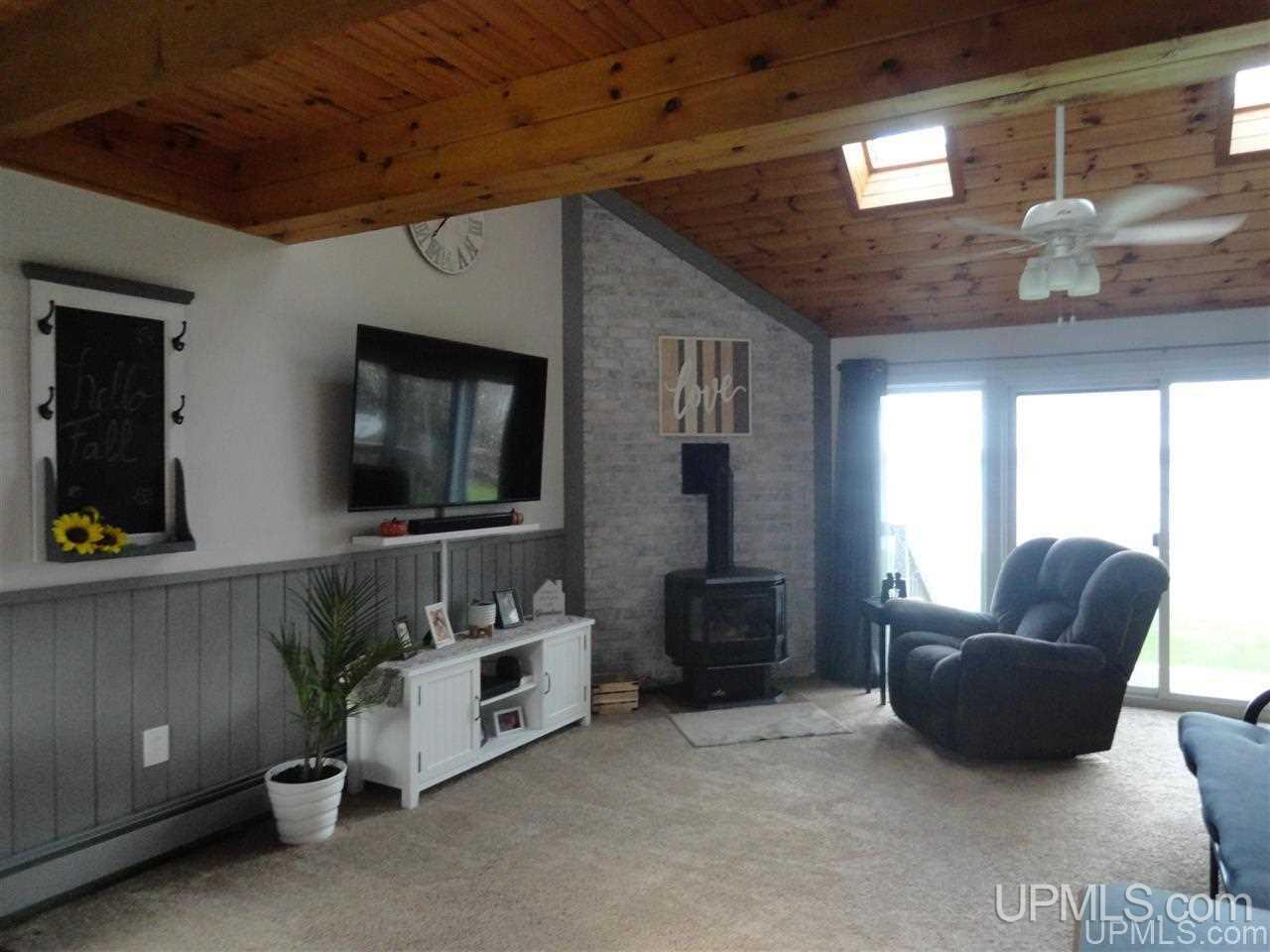 14883 East Shore Road Bergland, MI 49910 - Photo 10 of 24 Gallery Image 10