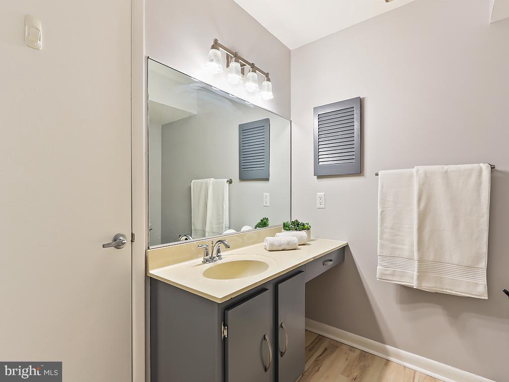 303 Trinity Court, Unit 11 Princeton, NJ 08540 - Photo 24 of 37