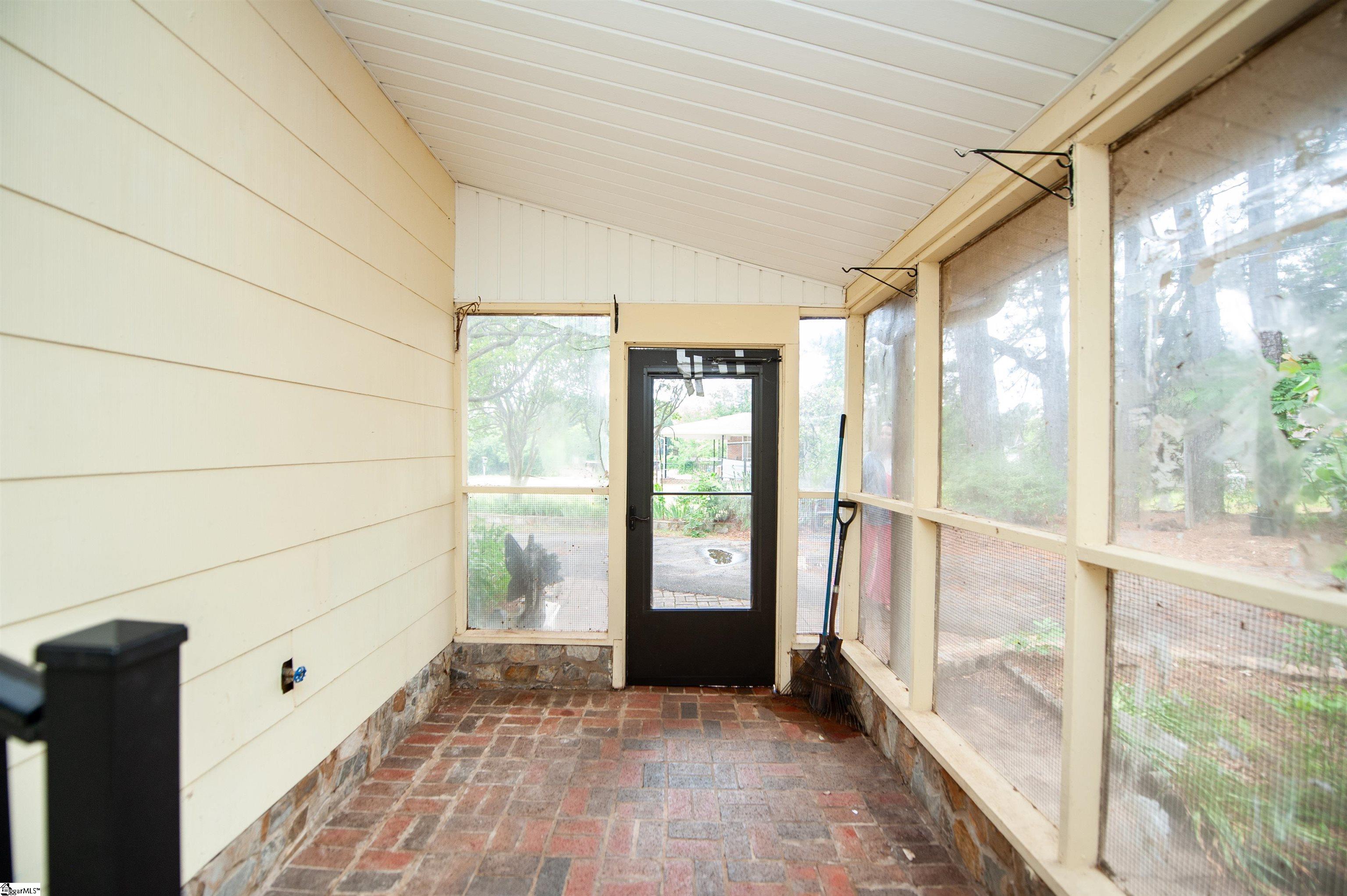 607 State Rd S-42-2204 Boiling Springs, SC 29316 - Photo 18 of 42