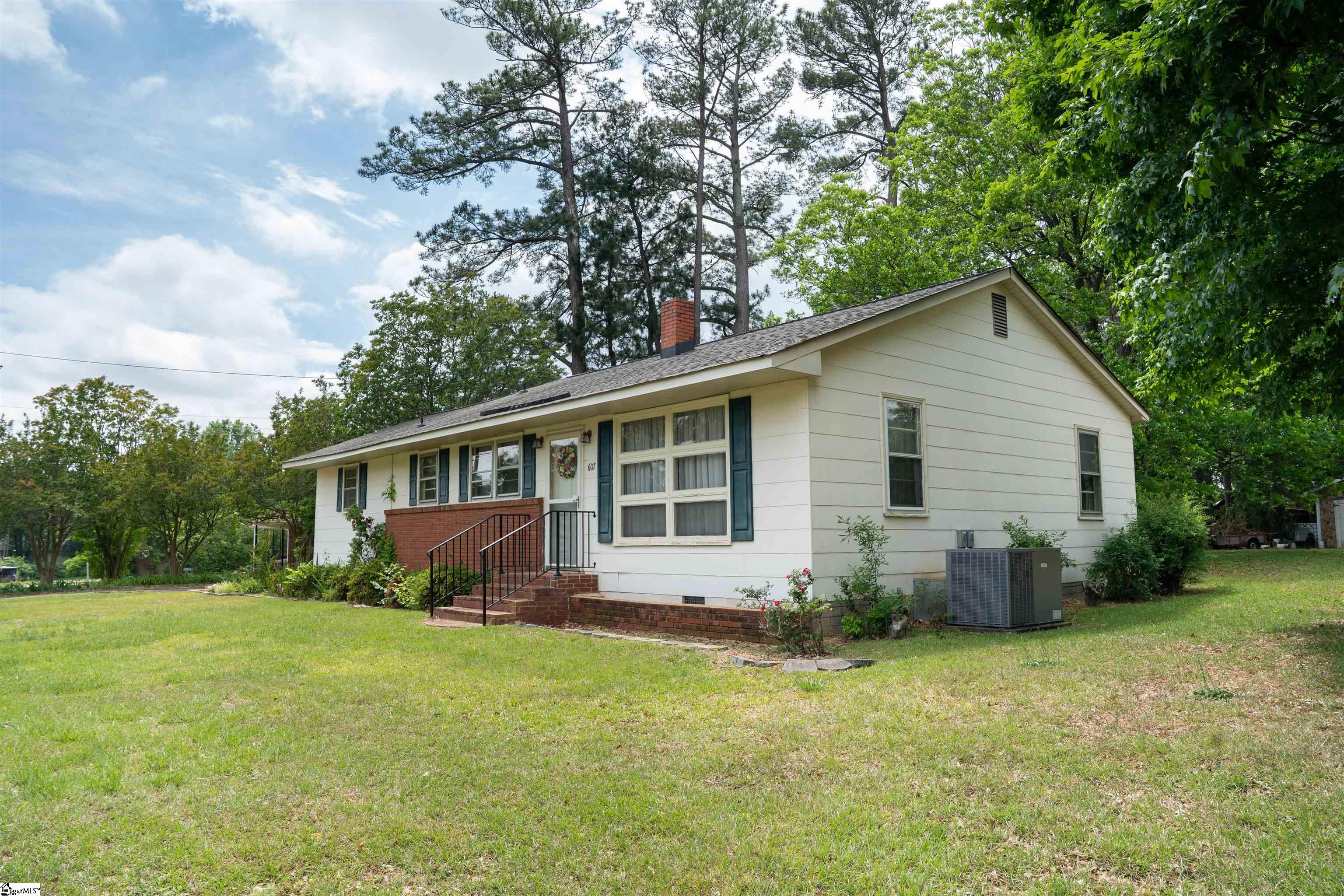 607 State Rd S-42-2204 Boiling Springs, SC 29316 - Photo 29 of 42