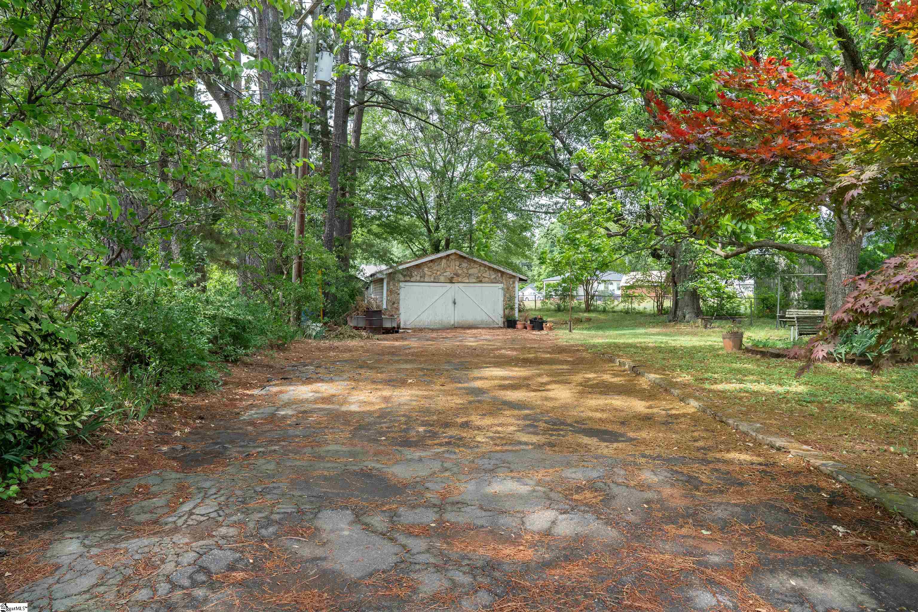 607 State Rd S-42-2204 Boiling Springs, SC 29316 - Photo 36 of 42