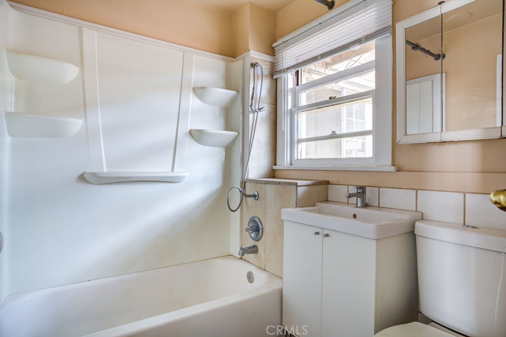 17 Eloise Avenue Pasadena, CA 91107 - Photo 22 of 32