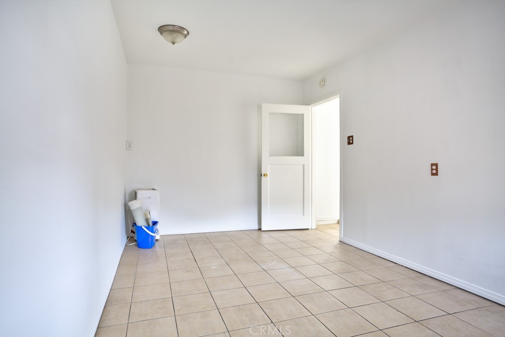 17 Eloise Avenue Pasadena, CA 91107 - Photo 25 of 32