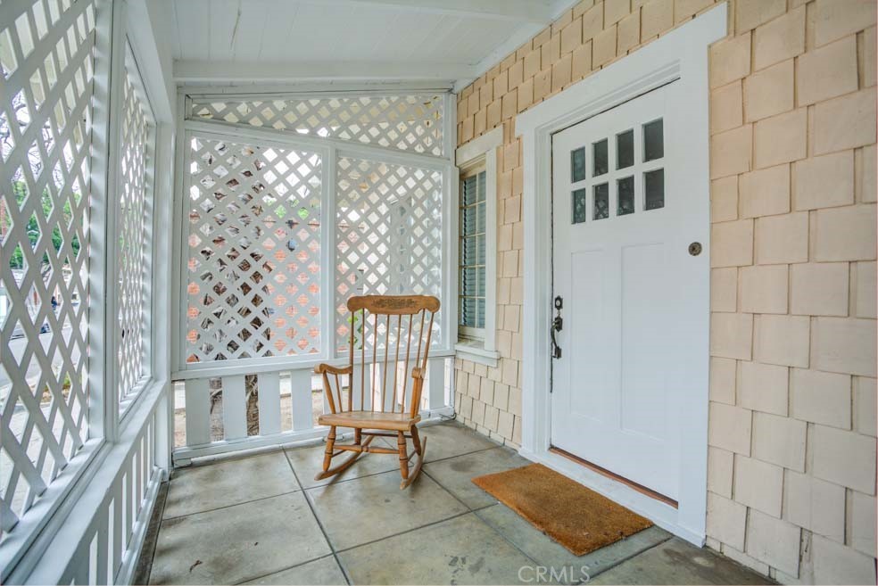 17 Eloise Avenue Pasadena, CA 91107 - Photo 4 of 32