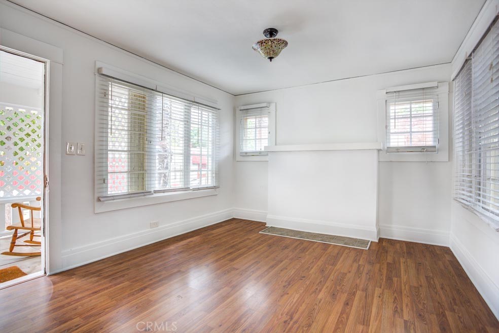 17 Eloise Avenue Pasadena, CA 91107 - Photo 9 of 32